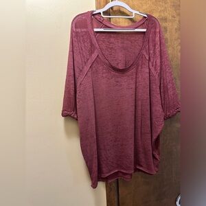 Women’s Scoop Neck